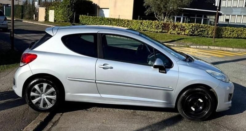 Occasion Peugeot 207 Premium 90 ch (66 kW) 2010 Citadine