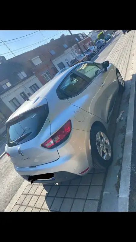 Utilisé 2018 Renault Clio IV Zen Berline | 9 300 € (Bon prix) - Image 1/4