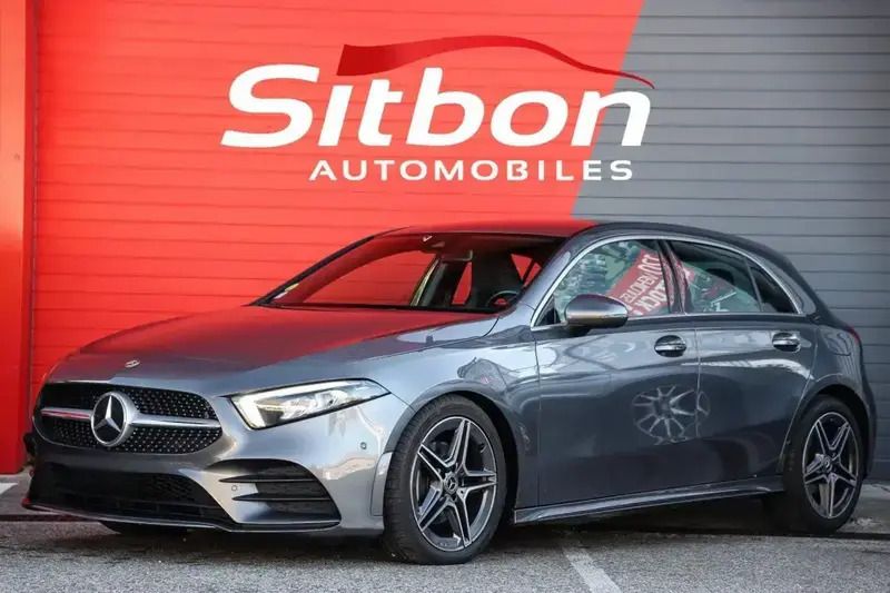 Gris Utilisé 2020 Mercedes A150 AMG line Berline | 25 970 € - Image 1/4