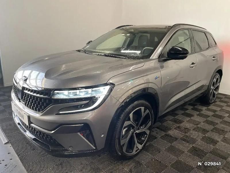 Gris Occasion 2024 Renault Austral Iconic Esprit Alpine SUV | 33 500 € (Bon prix) - Image 1/4