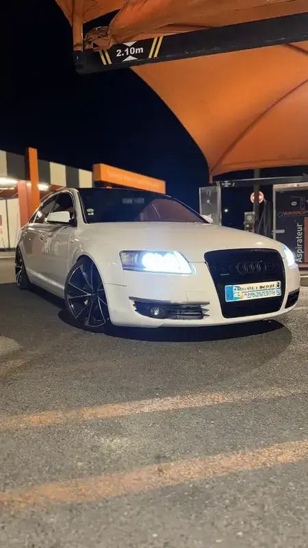 Blanc Utilisé 2005 Audi A6 Sport Berline | 13 500 € - Image 1/4