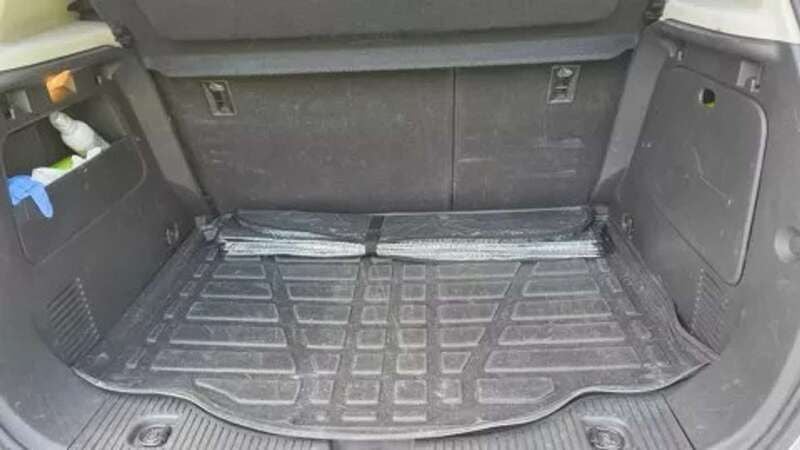 Image 3/4
