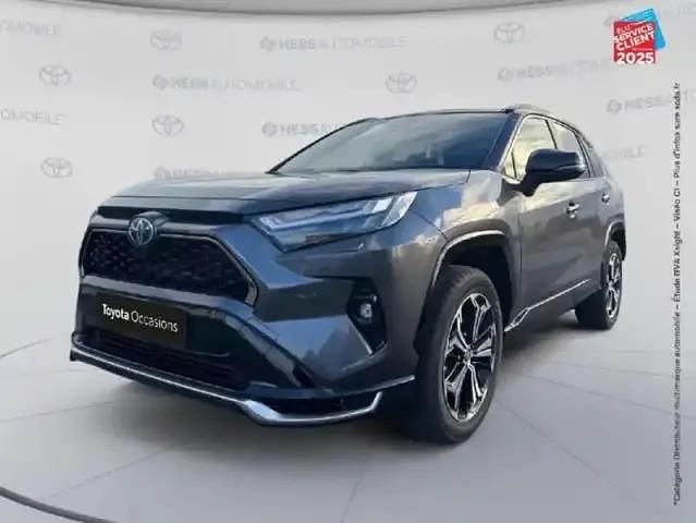 Gris atlas/toit noir attitude Utilisé 2025 Toyota RAV4 Hybrid SUV | 55 999 € - Image 1/4