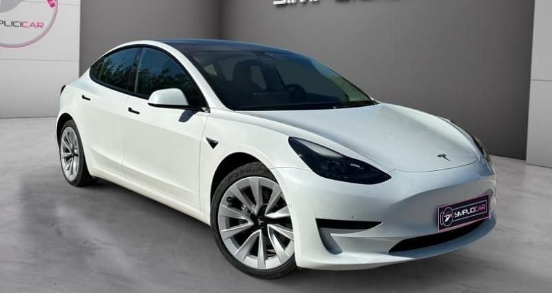 Utilisé 2022 Tesla Model 3 Standard Range Berline | 22 480 € (Bon prix) - Image 1/4