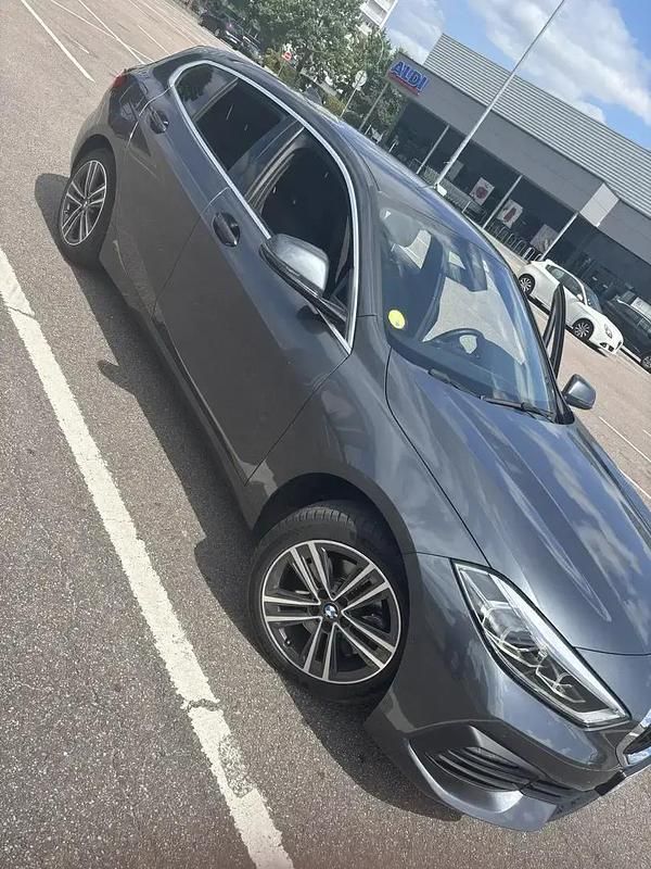 Utilisé 2020 BMW 116 Citadine | 21 500 € (Prix juste) - Image 1/4