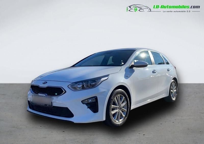 Utilisé 2021 Kia Ceed Berline | 20 700 € (Prix juste) - Image 1/4