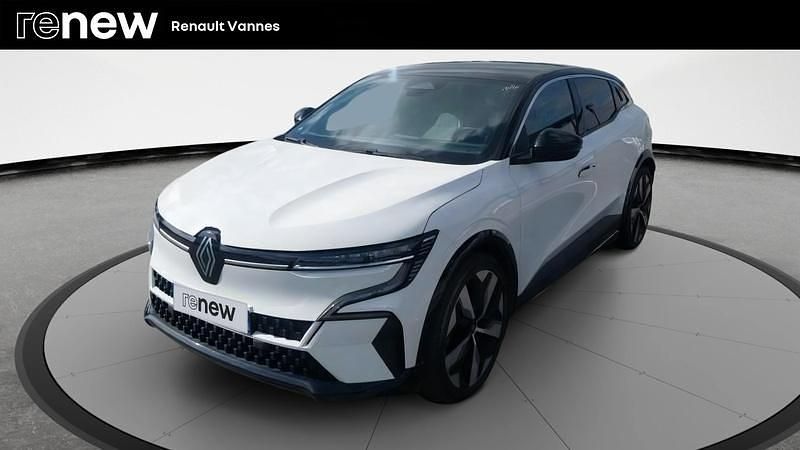 Blanc Occasion 2022 Renault Megane E-Tech Techno Berline | 22 790 € (Prix juste) - Image 1/4