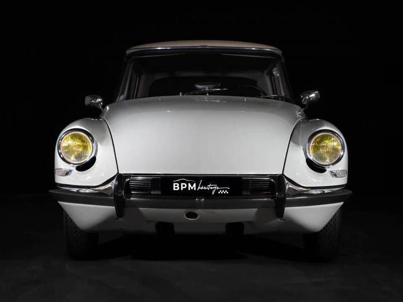 Beige Utilisé 1966 Citroën DS Berline | 79 900 € - Image 1/4