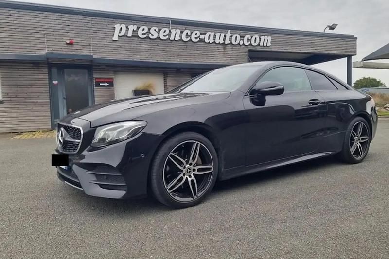 Noir Occasion 2019 Mercedes E200 AMG line Coupé | 36 900 € - Image 1/4