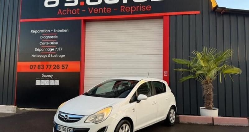 Blanc Utilisé 2012 Opel Corsa Citadine | 3 390 € (Bon prix) - Image 1/4