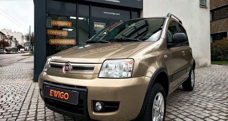 Occasion Fiat Panda 4x4 Climbing 70 ch (51 kW) 2010 Citadine