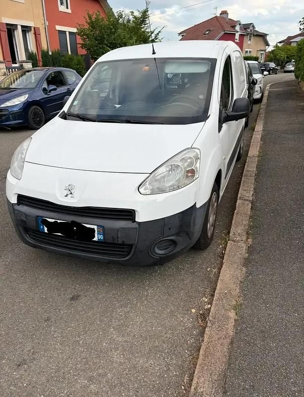Image 2/4
