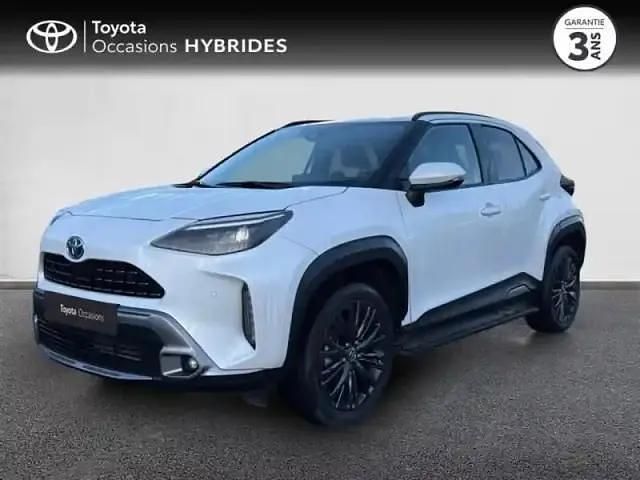 Blanc lunaire nacré Occasion 2023 Toyota Yaris Cross SUV | 24 990 € (Prix juste) - Image 1/4