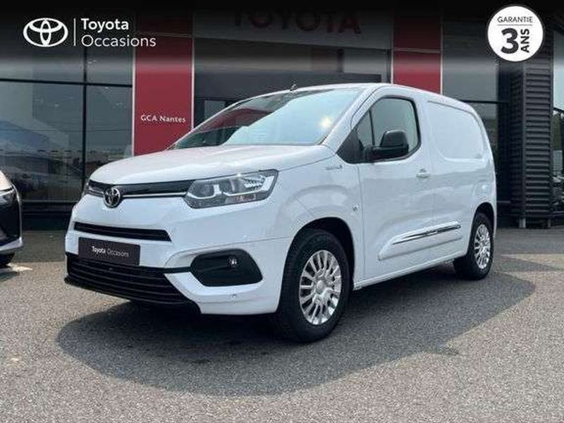 Utilisé 2024 Toyota Proace Business Edition Van | 29 900 € (Prix cher) - Image 1/1
