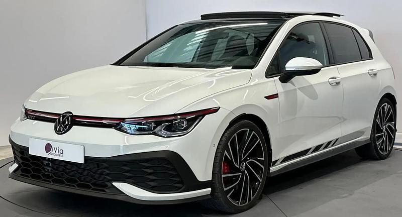 Blanc Utilisé 2023 VW Golf VIII GTI Clubsport Berline | 42 990 € (Prix cher) - Image 1/4