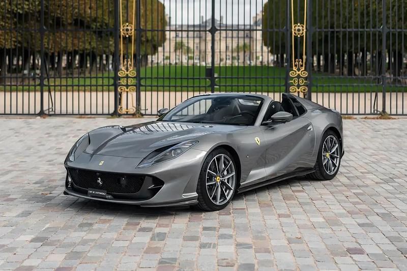 Gris Utilisé 2020 Ferrari 812 Cabriolet | 469 500 € - Image 1/4