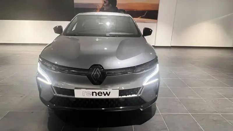 Gris Utilisé 2025 Renault Mégane Esprit Alpine Berline | 40 900 € - Image 1/4