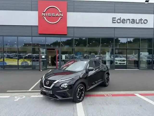 Noir metallise Utilisé 2023 Nissan Juke N-Connecta SUV | 16 900 € (Bon prix) - Image 1/4