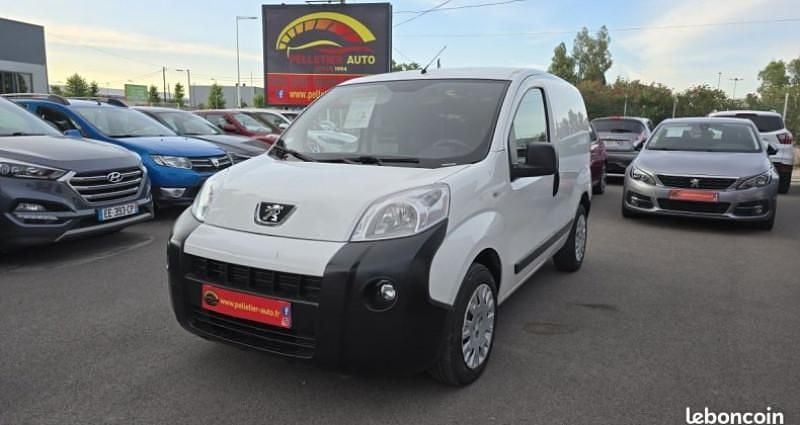 Blanc Utilisé 2017 Peugeot Bipper Style Monospace | 7 690 € - Image 1/4