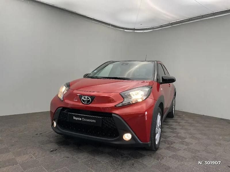 Rouge Occasion 2022 Toyota Aygo X Design SUV | 12 490 € (Bon prix) - Image 1/4