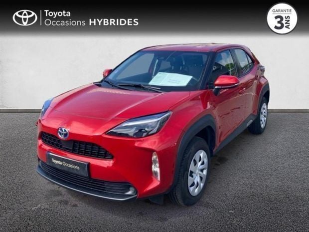 Rouge Utilisé 2022 Toyota Yaris Hybrid | 22 490 € (Prix juste) - Image 1/4