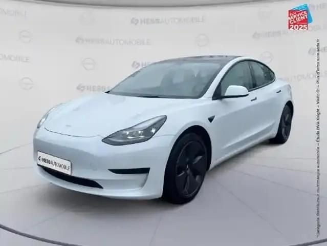 Blanc Occasion 2021 Tesla Model 3 Standard Range Berline | 23 999 € (Bon prix) - Image 1/4