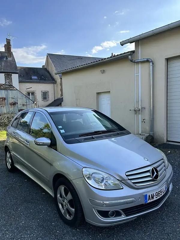 Utilisé 2007 Mercedes B180 Monospace | 4 000 € (Prix cher) - Image 1/4