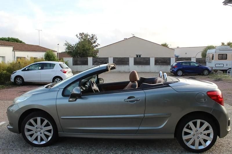 Argent Utilisé 2008 Peugeot 207 CC Cabriolet | 4 990 € - Image 1/4