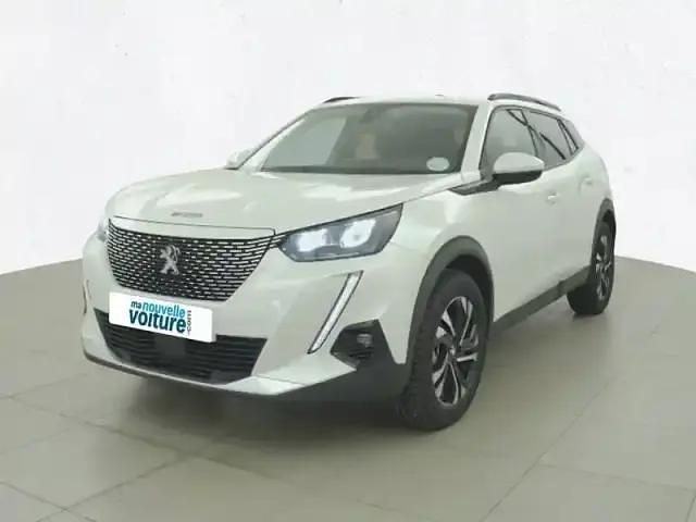 Blanc Occasion 2021 Peugeot e-2008 SUV | 15 490 € (Prix juste) - Image 1/4