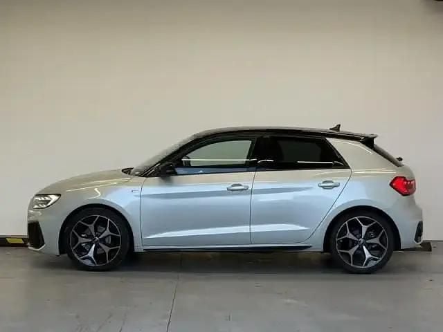 Occasion Audi A1 Sportback S-Line 150 ch (110 kW) 2025 Argent rose / contraste noir mythic Citadine