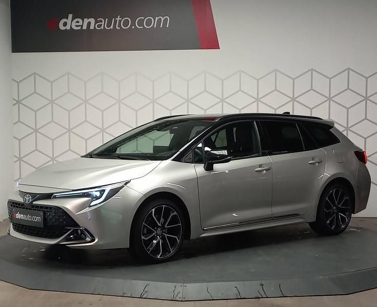 Utilisé 2024 Toyota Corolla Break | 33 900 € (Prix cher) - Image 1/4