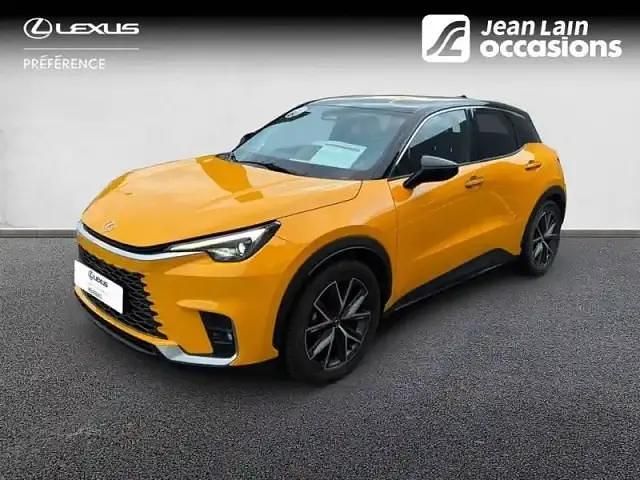 Jaune Occasion 2024 Lexus LBX SUV | 36 900 € - Image 1/4