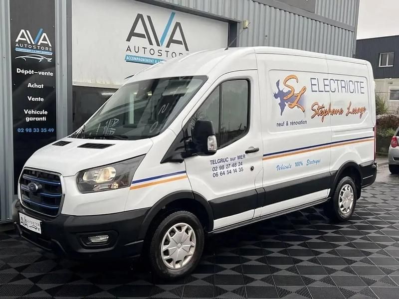 Blanc Occasion 2022 Ford E-Transit Business Edition Van | 26 980 € - Image 1/4