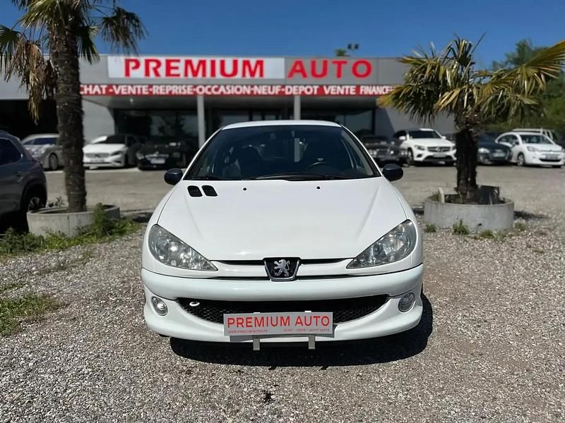 Blanc Occasion 2003 Peugeot 206 RC Berline | 16 490 € - Image 1/4