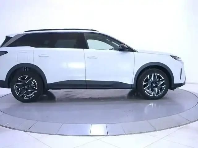 Occasion Peugeot 5008 2025 Blanc okenite SUV