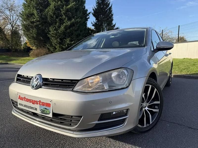 Gris Utilisé 2014 VW Golf VII Highline Berline | 7 950 € (Bon prix) - Image 1/4