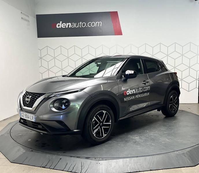 Gris Utilisé 2024 Nissan Juke N-Connecta SUV | 21 500 € (Bon prix) - Image 1/4