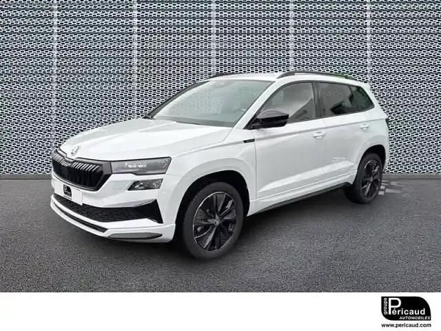 Blanc lune Nouvelle 2025 Skoda Karoq SUV | 39 990 € (Prix cher) - Image 1/4