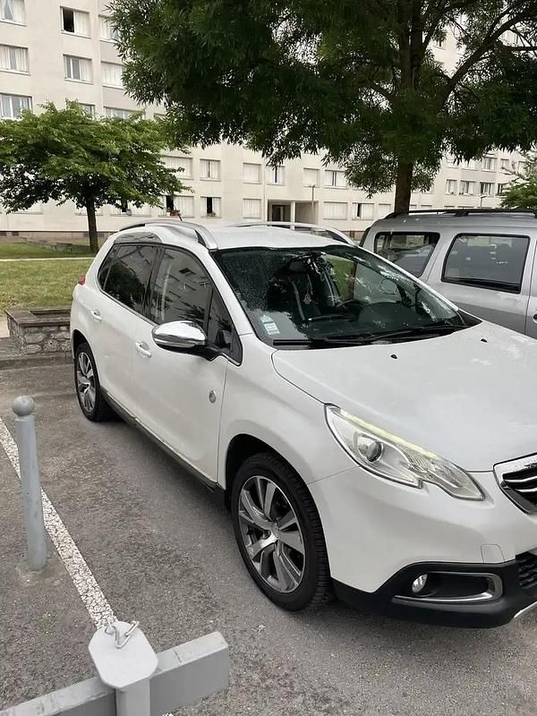 Blanc Utilisé 2015 Peugeot 2008 Crossway SUV | 5 600 € (Prix assez cher) - Image 1/4