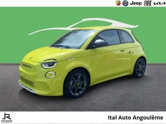 Vert Nouvelle 2025 Abarth 500 Berline | 23 299 € - Image 1/4