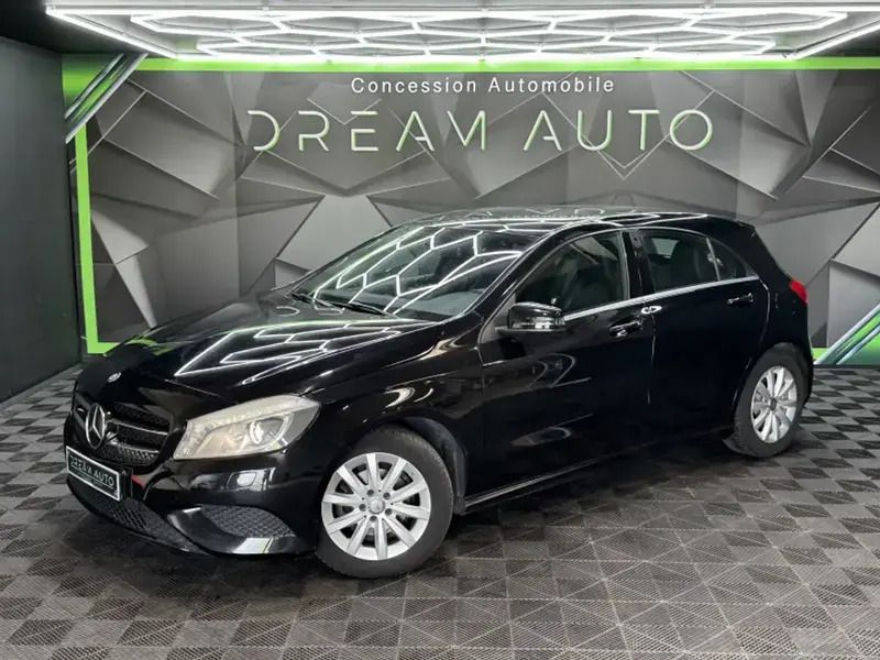Noir Utilisé 2014 Mercedes A180 Berline | 12 490 € (Bon prix) - Image 1/4