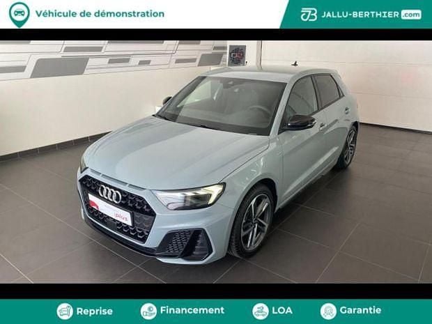 Gris flèche nacré noir mythe métallisé Nouvelle 2025 Audi A1 Sportback S-line plus Citadine | 32 890 € (Prix juste) - Image 1/4