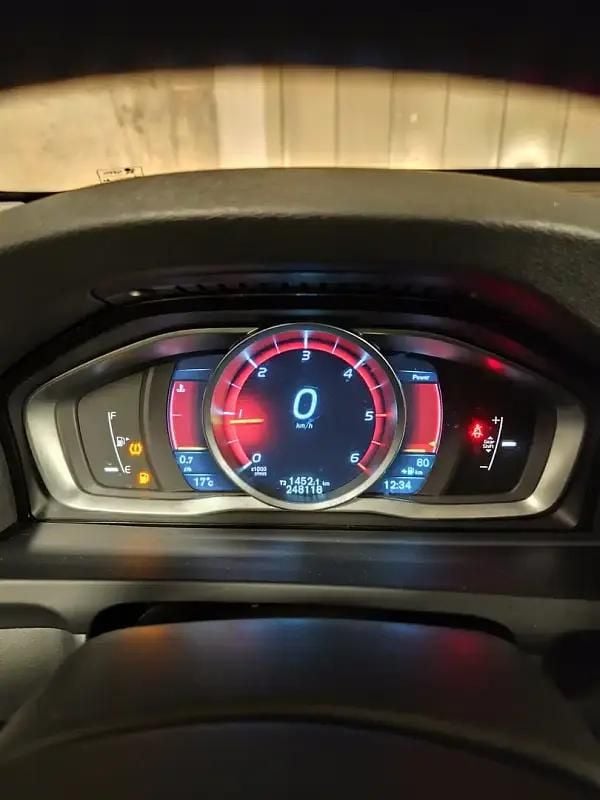 Gris Utilisé 2014 Volvo S60 Momentum Berline | 5 800 € - Image 1/4