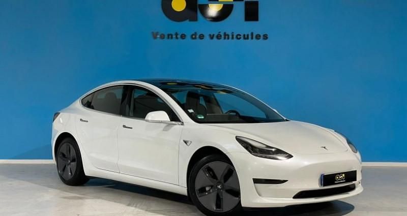 Utilisé 2020 Tesla Model 3 Standard Range Berline | 22 990 € (Prix juste) - Image 1/4