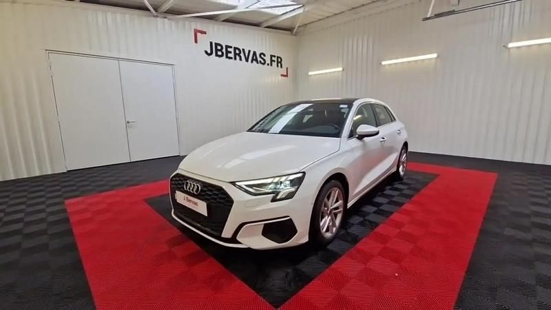 Blanc Utilisé 2021 Audi A3 Business Berline | 23 990 € (Prix juste) - Image 1/4