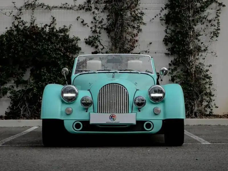 Bleue Nouvelle 2024 Morgan Plus 4 Cabriolet | 114 700 € - Image 1/4
