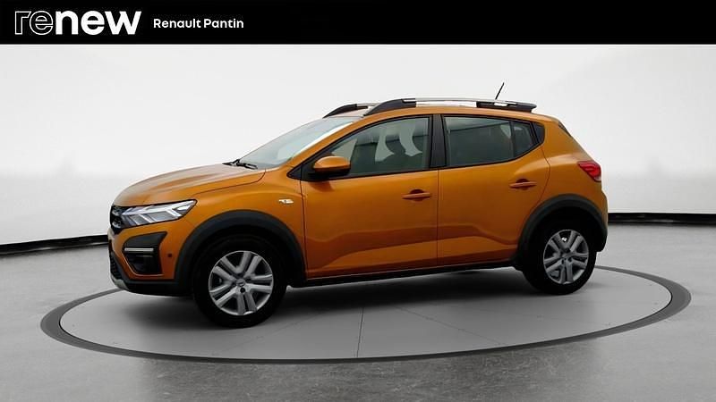 Orange Utilisé 2022 Dacia Sandero Comfort Citadine | 13 990 € (Bon prix) - Image 1/4