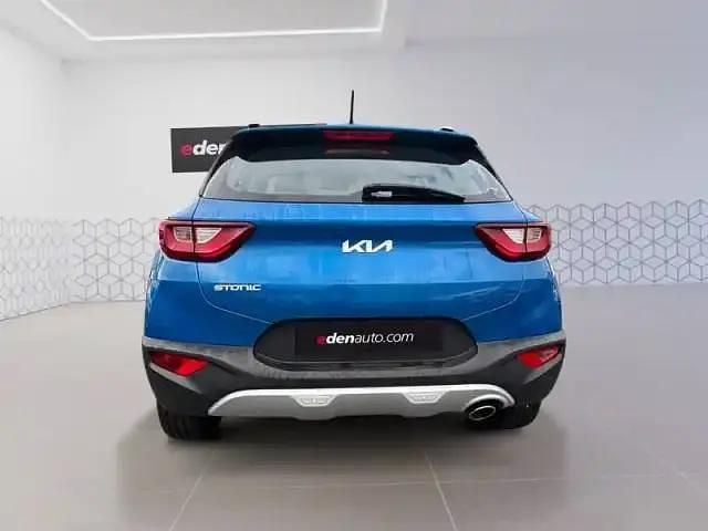 Occasion Kia Stonic 100 ch (73 kW) 2023 Sporty blue SUV