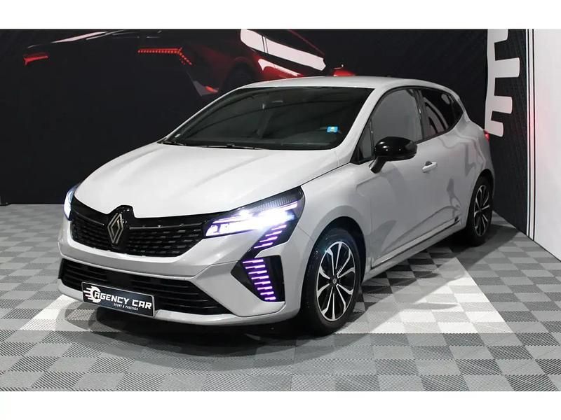 Occasion Renault Clio V Techno 94 ch (69 kW) 2024 Gris Berline