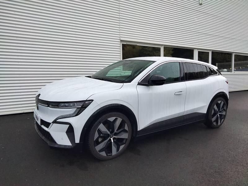 Blanc Utilisé 2022 Renault Mégane Techno Berline | 21 590 € (Prix juste) - Image 1/4